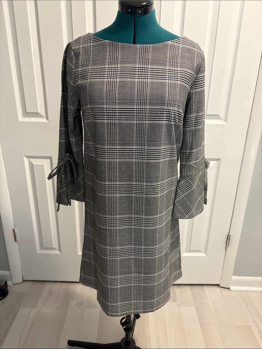 Aryeh Black White Plaid Tie-Sleeve Shift Dress - Women